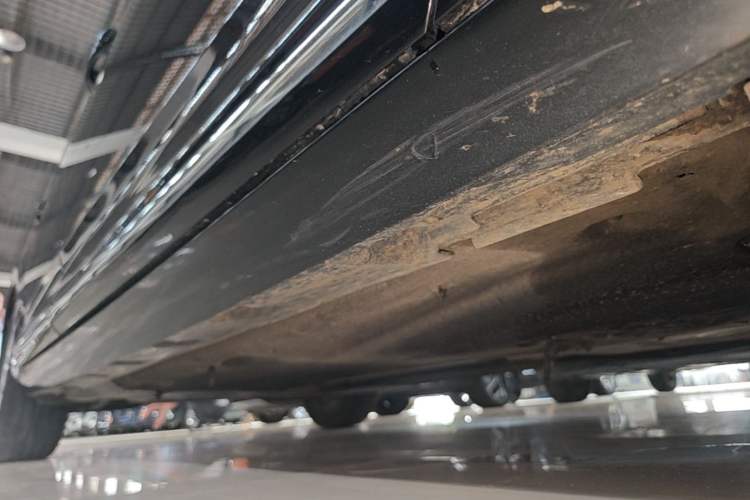 Used Volkswagen Magotan 2020 280TSI DSG Comfort Edition Right Side Sill
