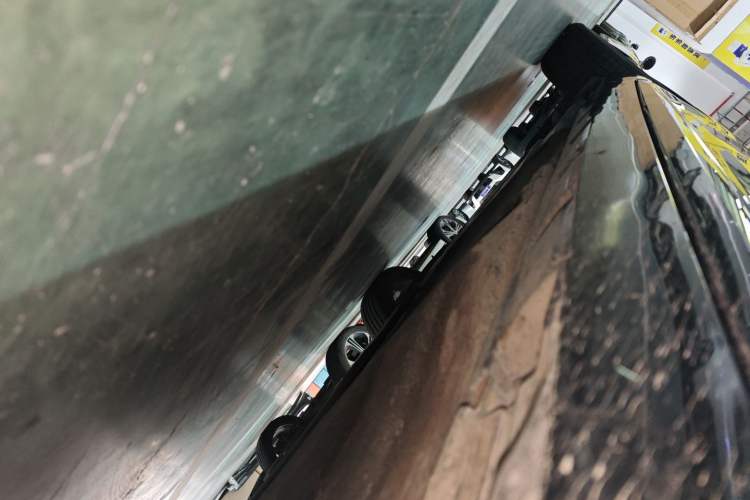 Used Volkswagen Magotan 2020 330TSI DSG Leading Model Right Side Sill
