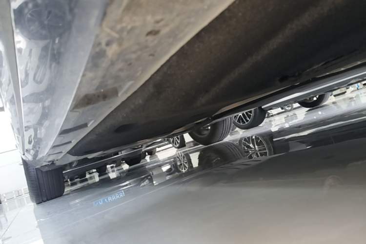 Used Volkswagen Magotan 2020 330TSI DSG Leading Model Right Side Sill