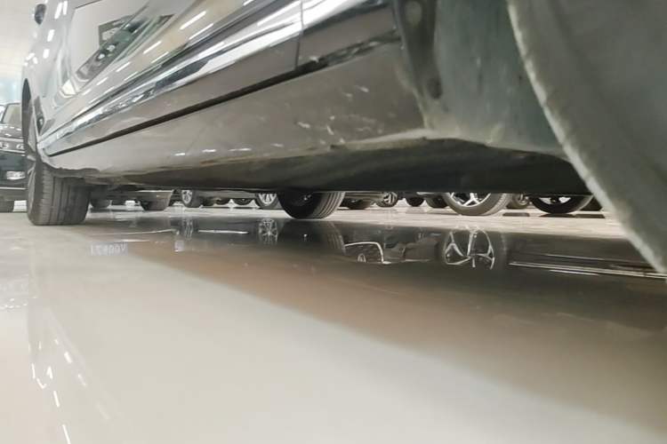Used Volkswagen Magotan 2020 380TSI DSG Luxury Version Right Side Sill