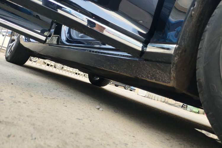 Used Volkswagen Magotan 2020 330TSI DSG Leading Model Right Side Sill