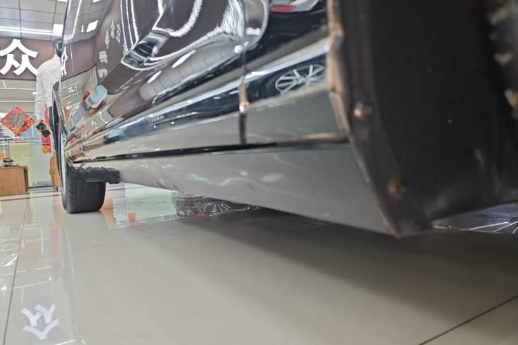 Used Volkswagen Magotan 2020 280TSI DSG Comfort Edition Right Side Sill