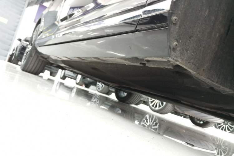 Used Volkswagen Magotan 2020 330TSI DSG Luxury Edition Right Side Sill
