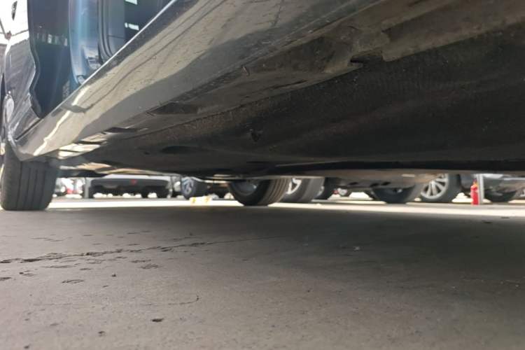 Used Volkswagen Magotan 2020 380TSI DSG Luxury Version Right Side Sill
