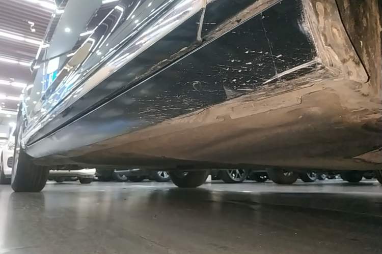 Used Volkswagen Magotan 2020 280TSI DSG Comfort Edition Right Side Sill