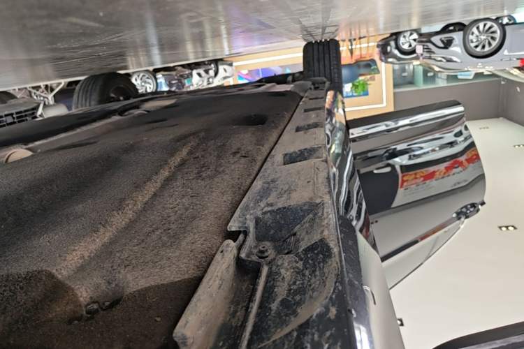 Used Volkswagen Magotan 2020 330TSI DSG Leading Model Right Side Sill