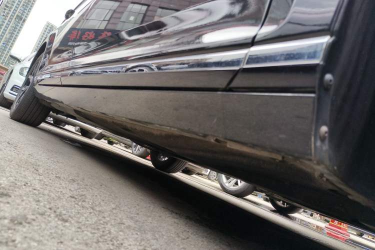 Used Volkswagen Magotan 2020 330TSI DSG Leading Model Right Side Sill