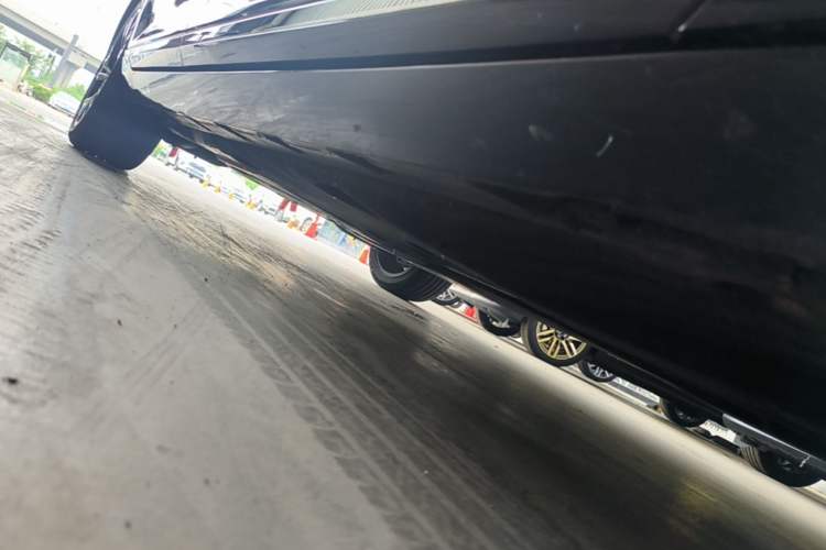 Used Volkswagen Magotan 2020 330TSI DSG Luxury Edition Right Side Sill