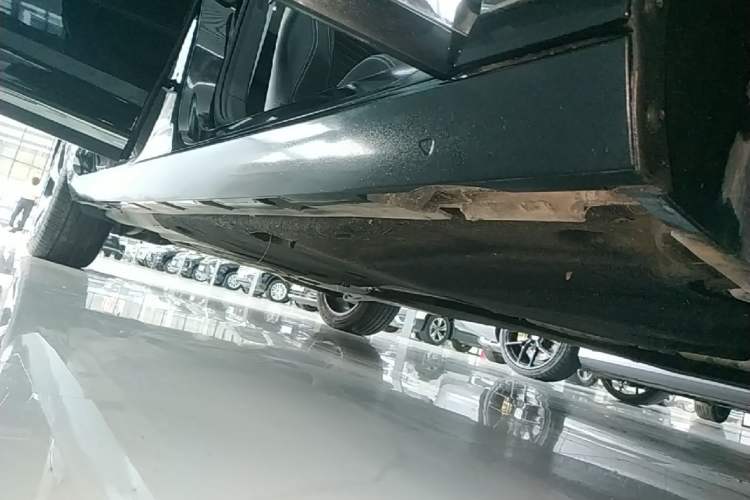 Used Volkswagen Magotan 2020 330TSI DSG Luxury Edition Right Side Sill