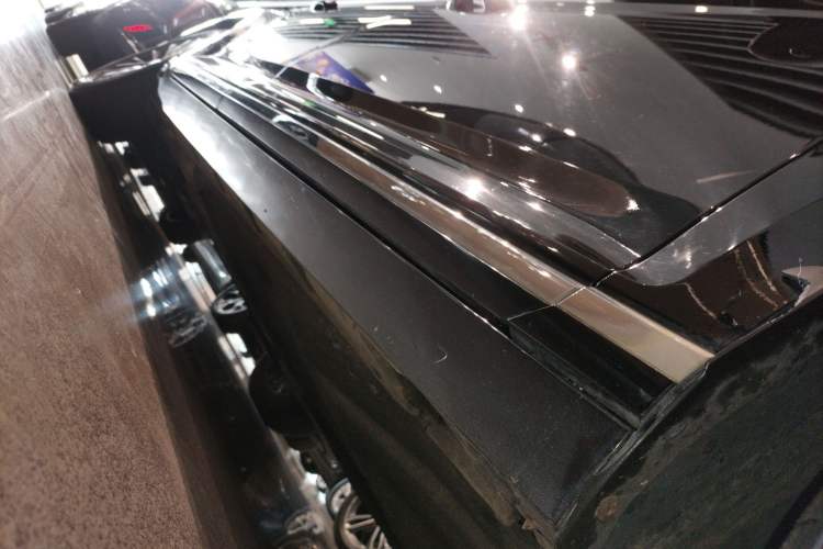 Used Volkswagen Magotan 2020 330TSI DSG Luxury Edition Right Side Sill