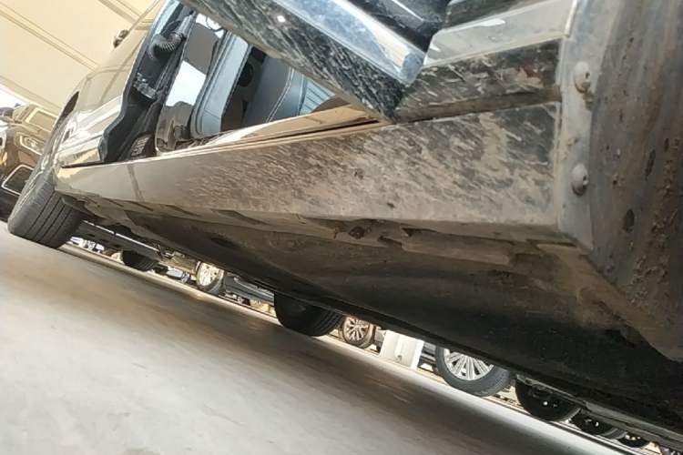Used Volkswagen Magotan 2020 330TSI DSG Leading Model Right Side Sill