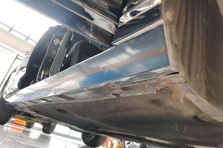 Used Volkswagen Magotan 2020 330TSI DSG Leading Model Right Side Sill