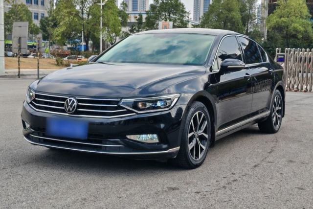 Ojetý Volkswagen Magotan 2020 330TSI DSG Leading Model