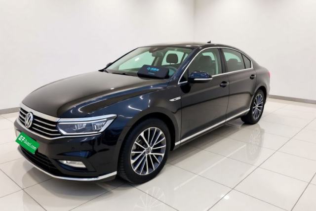 Ojetý Volkswagen Magotan 2020 380TSI DSG Luxury Version