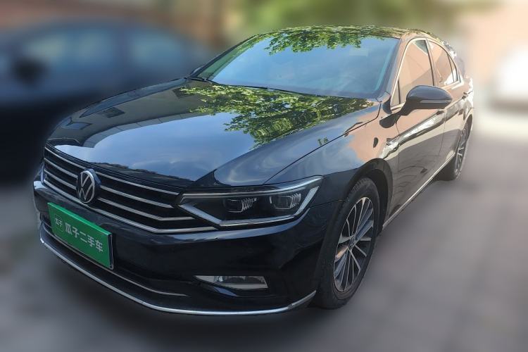 Used Volkswagen Magotan 2020 330TSI DSG Luxury Edition Guazi used car, China used car export, Used car for sale, Used  cars, Cheapest cars for sale