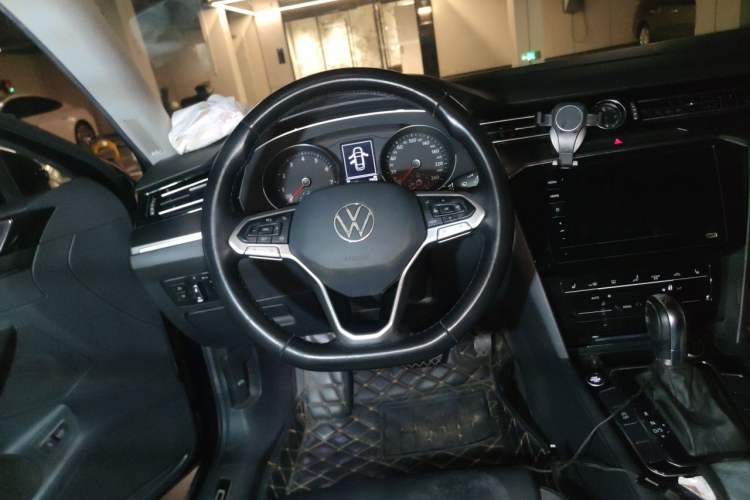 Used Volkswagen Magotan 2020 330TSI DSG Leading Model Steering Wheel