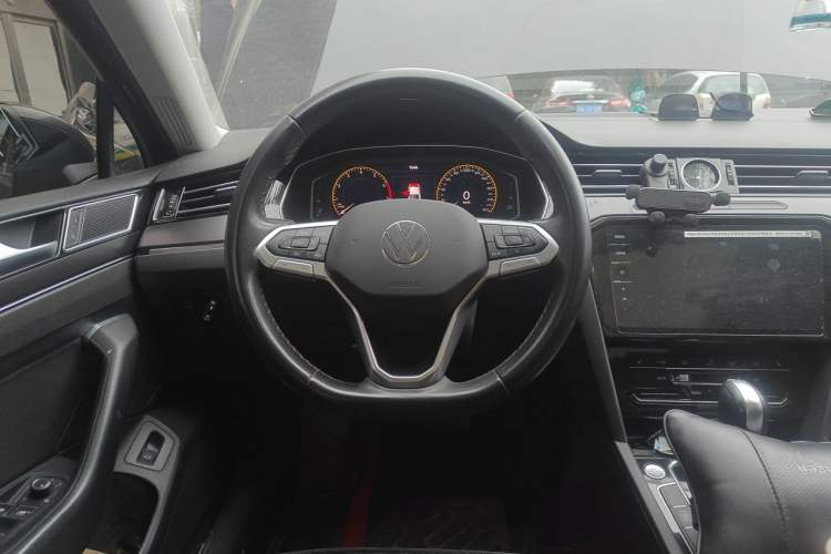 Used Volkswagen Magotan 2020 330TSI DSG Luxury Edition Steering Wheel