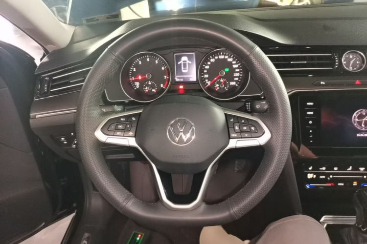Used Volkswagen Magotan 2020 330TSI DSG Leading Model Steering Wheel