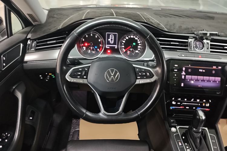 Used Volkswagen Magotan 2020 330TSI DSG Leading Model Steering Wheel