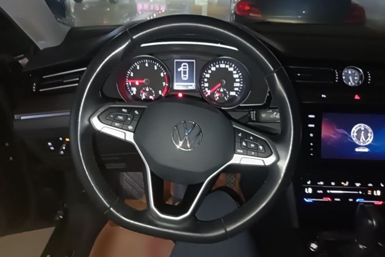 Used Volkswagen Magotan 2020 330TSI DSG Leading Model Steering Wheel