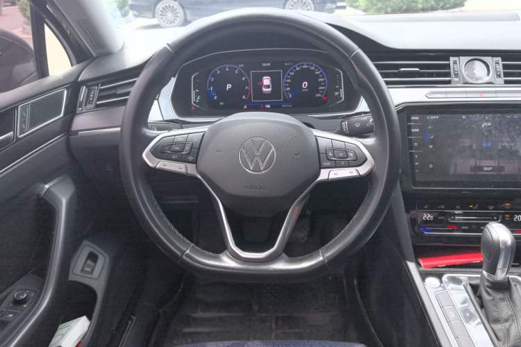 Used Volkswagen Magotan 2020 330TSI DSG Luxury Edition Steering Wheel