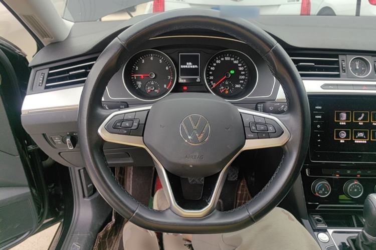 Used Volkswagen Magotan 2020 280TSI DSG Comfort Edition Steering Wheel