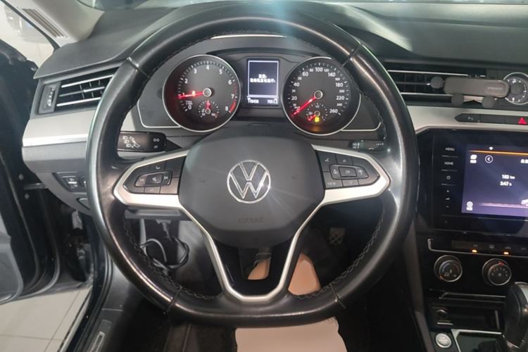 Used Volkswagen Magotan 2020 280TSI DSG Comfort Edition Steering Wheel