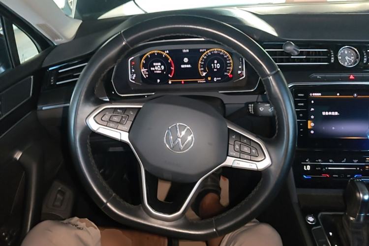 Used Volkswagen Magotan 2020 330TSI DSG Luxury Edition Steering Wheel