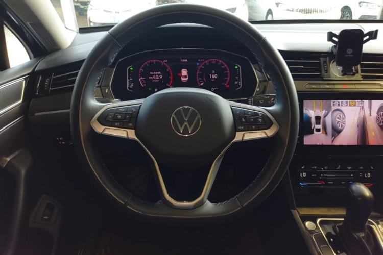Used Volkswagen Magotan 2020 380TSI DSG Luxury Version Steering Wheel