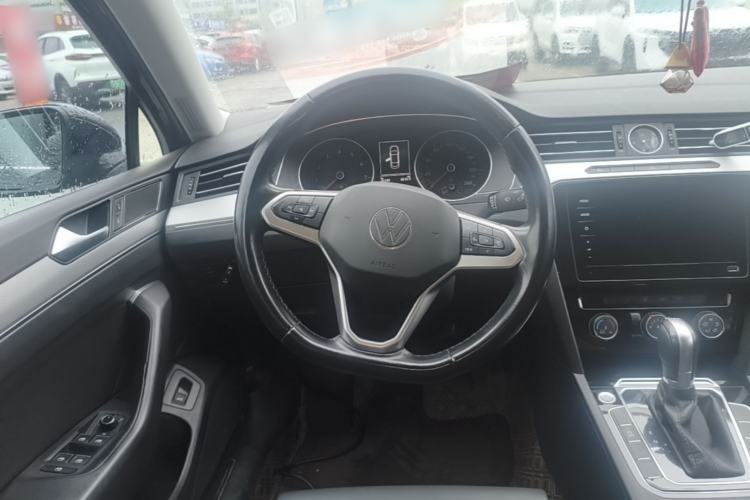Used Volkswagen Magotan 2020 280TSI DSG Comfort Edition Steering Wheel