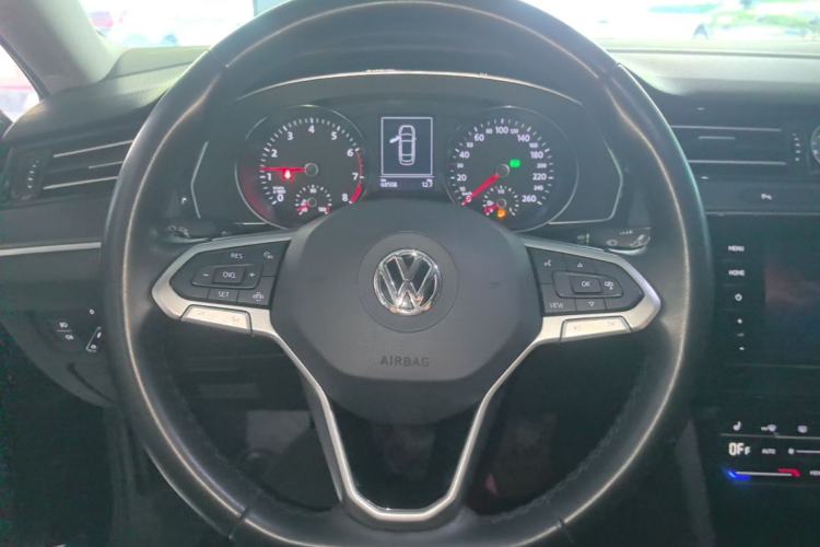 Used Volkswagen Magotan 2020 330TSI DSG Leading Model Steering Wheel