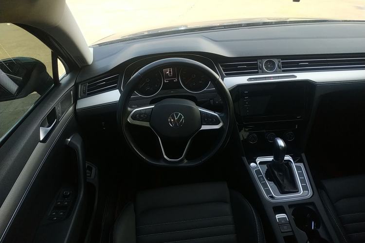 Used Volkswagen Magotan 2020 280TSI DSG Comfort Edition Steering Wheel