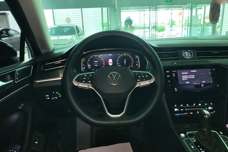 Used Volkswagen Magotan 2020 330TSI DSG Luxury Edition Steering Wheel