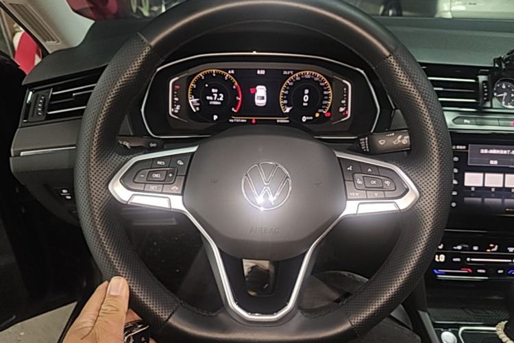 Used Volkswagen Magotan 2020 330TSI DSG Luxury Edition Steering Wheel