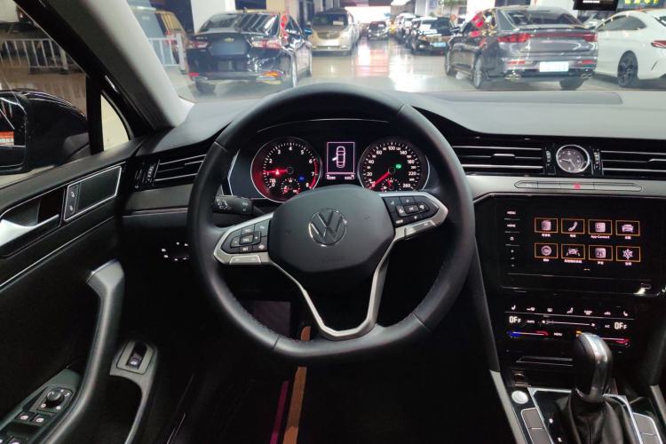 Used Volkswagen Magotan 2020 330TSI DSG Leading Model Steering Wheel