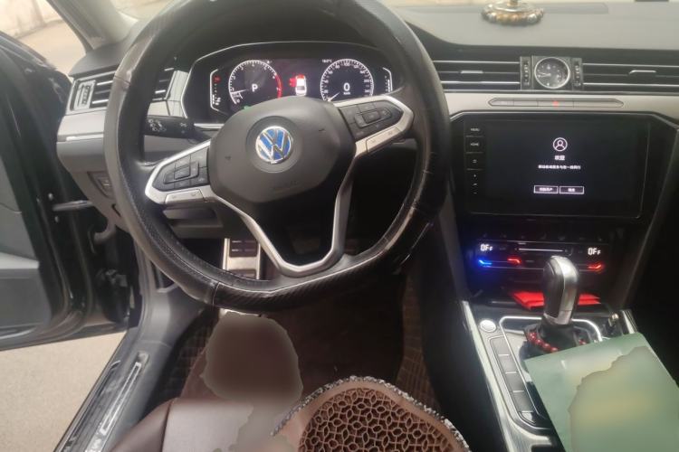 Used Volkswagen Magotan 2020 330TSI DSG Luxury Edition Steering Wheel