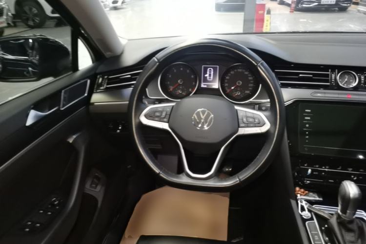 Used Volkswagen Magotan 2020 330TSI DSG Leading Model Steering Wheel