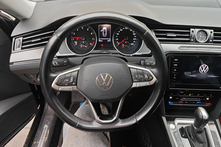 Used Volkswagen Magotan 2020 330TSI DSG Leading Model Steering Wheel