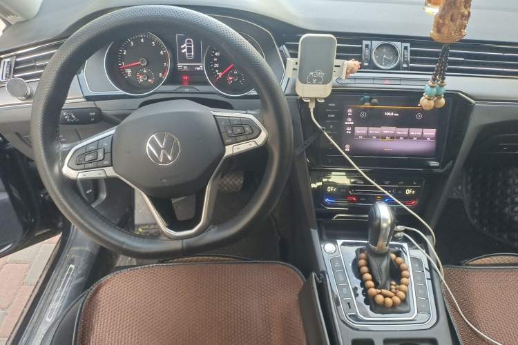 Used Volkswagen Magotan 2020 330TSI DSG Leading Model Steering Wheel