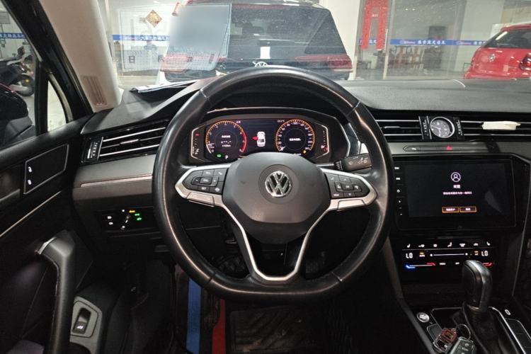 Used Volkswagen Magotan 2020 330TSI DSG Luxury Edition Steering Wheel