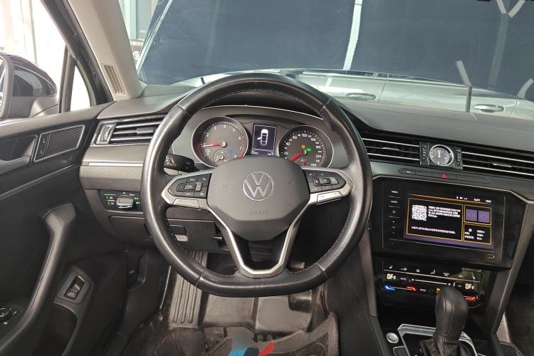 Used Volkswagen Magotan 2020 330TSI DSG Leading Model Steering Wheel