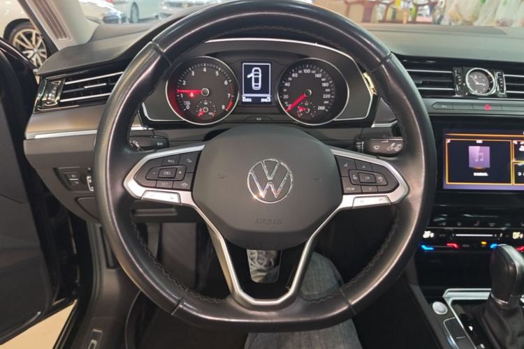 Used Volkswagen Magotan 2020 330TSI DSG Leading Model Steering Wheel