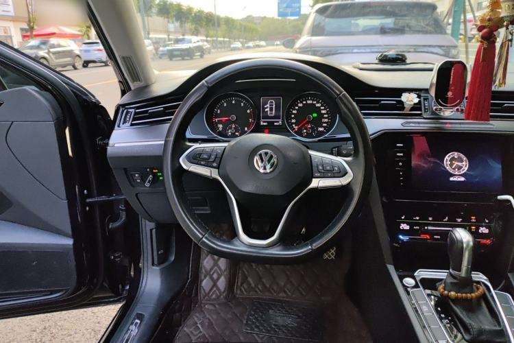 Used Volkswagen Magotan 2020 330TSI DSG Leading Model Steering Wheel