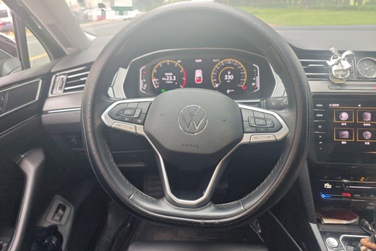 Used Volkswagen Magotan 2020 330TSI DSG Leading Model Steering Wheel
