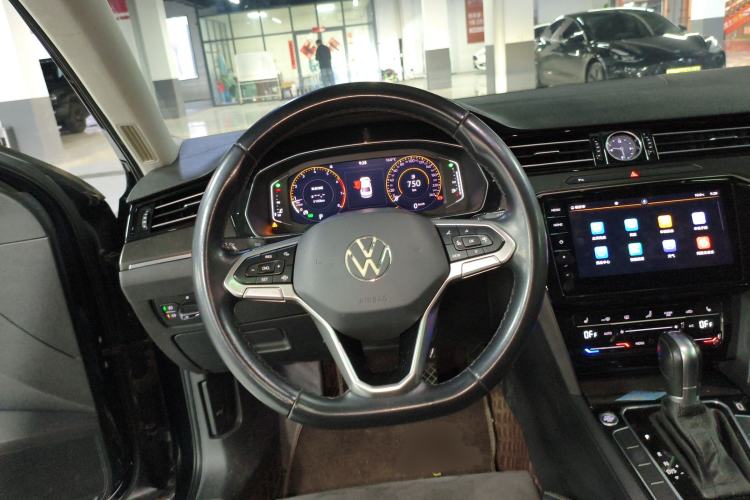 Used Volkswagen Magotan 2020 330TSI DSG Luxury Edition Steering Wheel