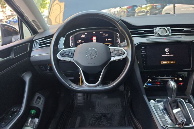 Used Volkswagen Magotan 2020 330TSI DSG Leading Model Steering Wheel