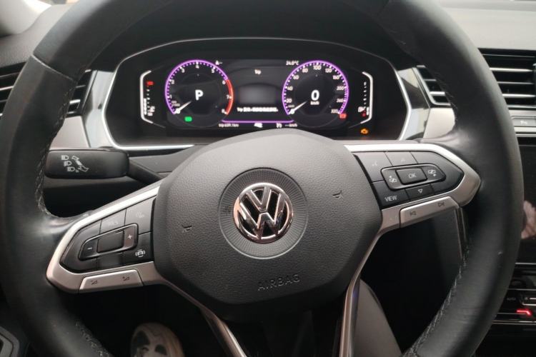 Used Volkswagen Magotan 2020 330TSI DSG Luxury Edition Steering Wheel