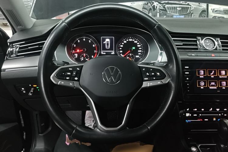 Used Volkswagen Magotan 2020 330TSI DSG Leading Model Steering Wheel
