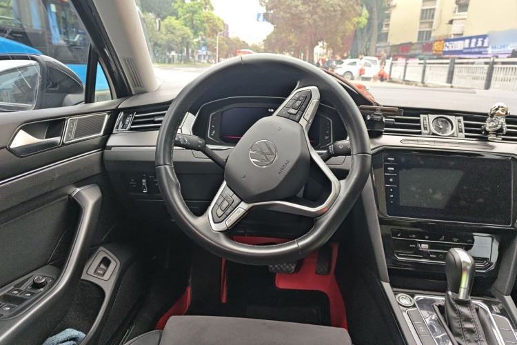 Used Volkswagen Magotan 2020 380TSI DSG Luxury Version Steering Wheel