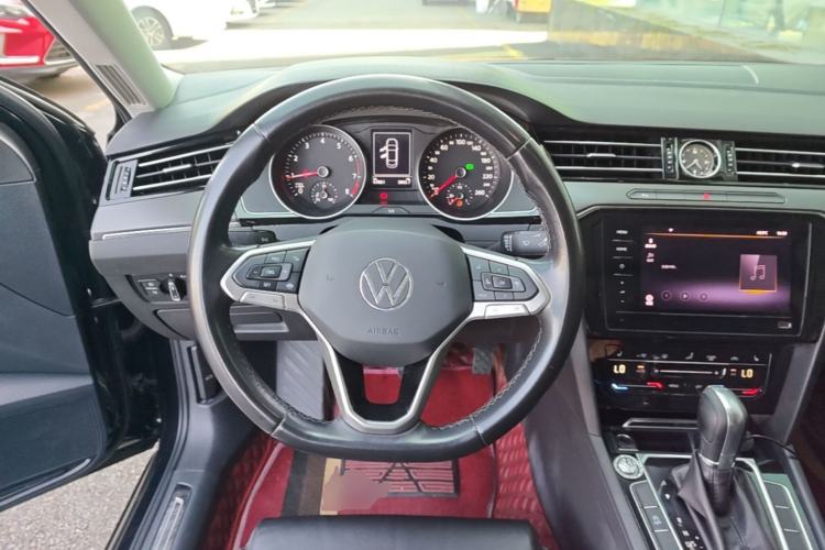 Used Volkswagen Magotan 2020 330TSI DSG Leading Model Steering Wheel